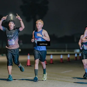 Runner Photo 7506136