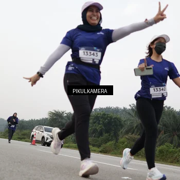 Runner Photo 7506144