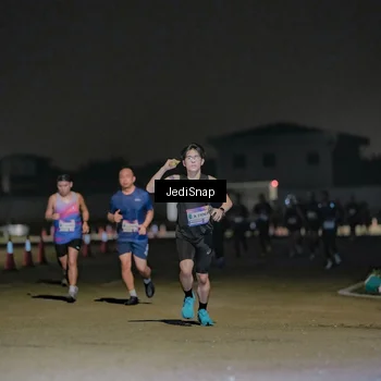 Runner Photo 7506150