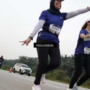 Runner Photo 7506156