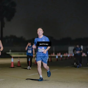 Runner Photo 7506178