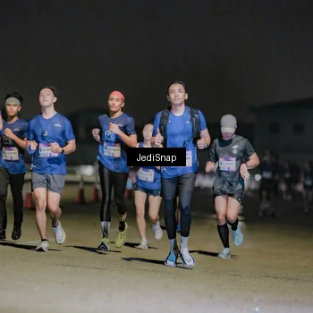 Runner Photo 7506195