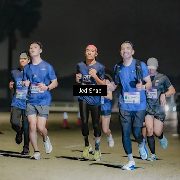 Runner Photo 7506205