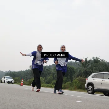Runner Photo 7506218