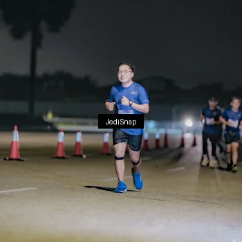 Runner Photo 7506223