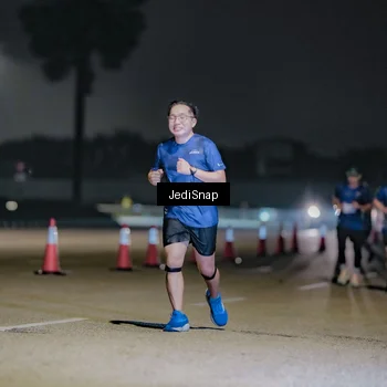 Runner Photo 7506224
