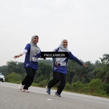 Runner Photo 7506249