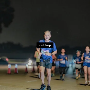 Runner Photo 7506255
