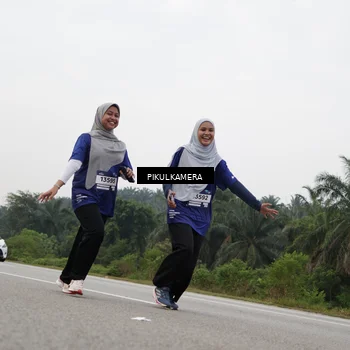 Runner Photo 7506262