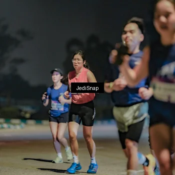 Runner Photo 7506285