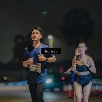 Runner Photo 7506286