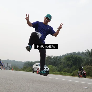 Runner Photo 7506291