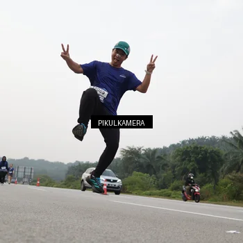 Runner Photo 7506295