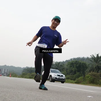Runner Photo 7506298
