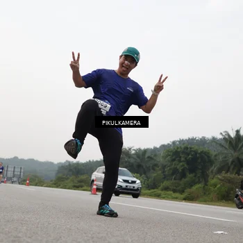 Runner Photo 7506300