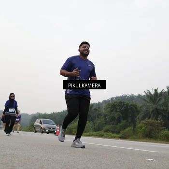 Runner Photo 7506307