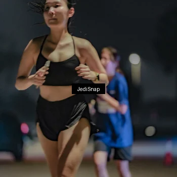 Runner Photo 7506315