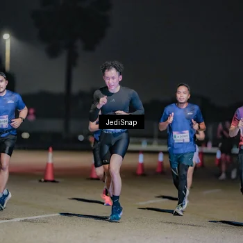 Runner Photo 7506323