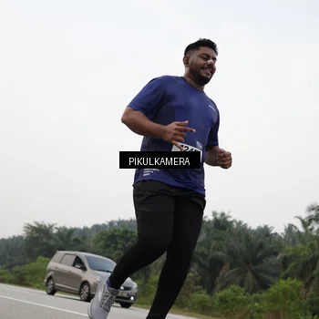 Runner Photo 7506333