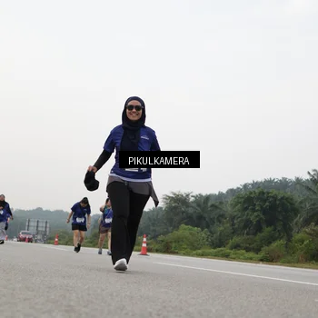 Runner Photo 7506334
