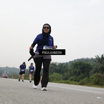 Runner Photo 7506341