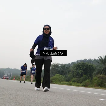 Runner Photo 7506347