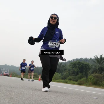 Runner Photo 7506349