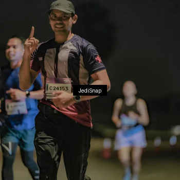 Runner Photo 7506354