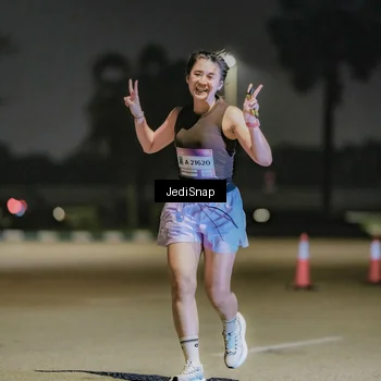 Runner Photo 7506367