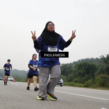 Runner Photo 7506376