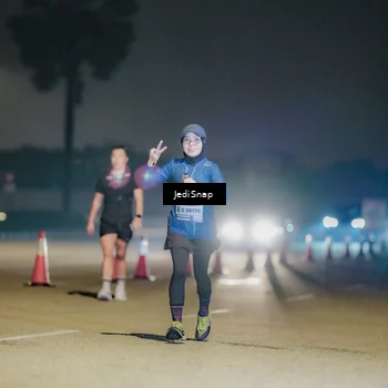 Runner Photo 7506389