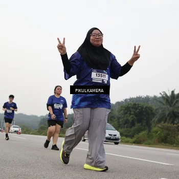 Runner Photo 7506391