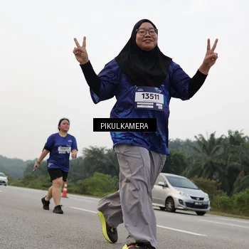 Runner Photo 7506392