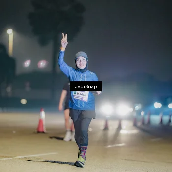 Runner Photo 7506398