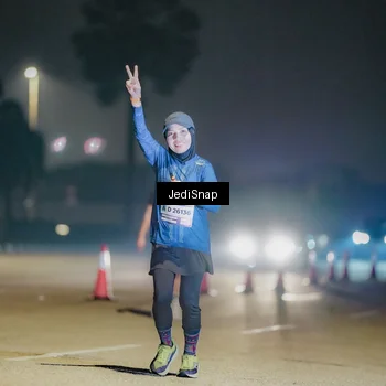 Runner Photo 7506401