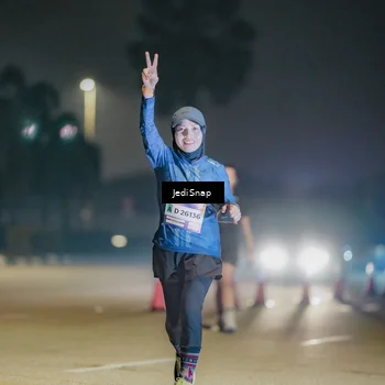 Runner Photo 7506402