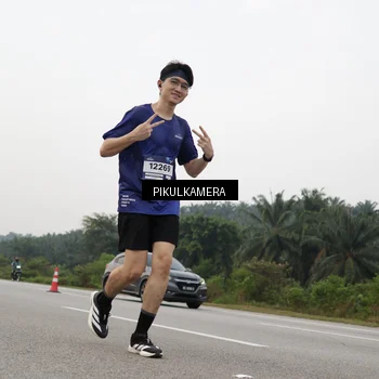 Runner Photo 7506439