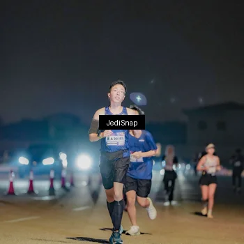 Runner Photo 7506456