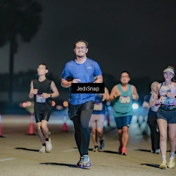 Runner Photo 7506481