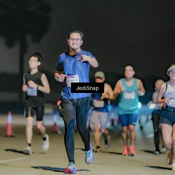 Runner Photo 7506489