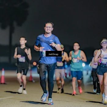 Runner Photo 7506490