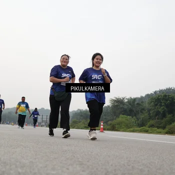 Runner Photo 7506493