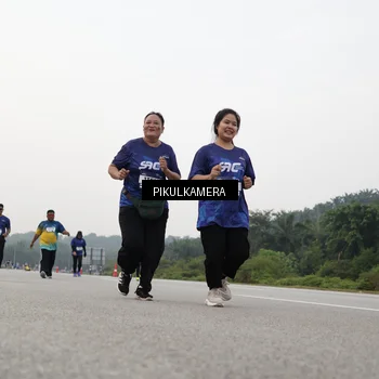 Runner Photo 7506498
