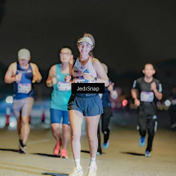 Runner Photo 7506504