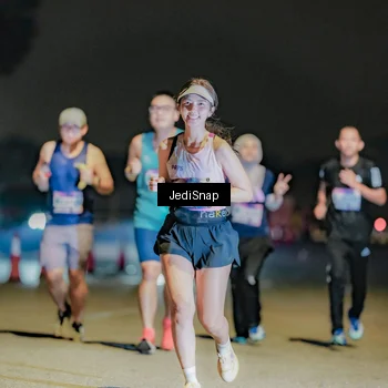 Runner Photo 7506507