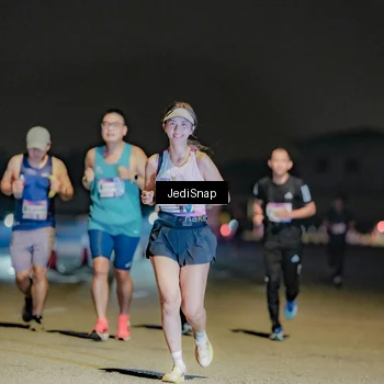 Runner Photo 7506512