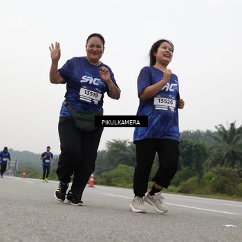 Runner Photo 7506520