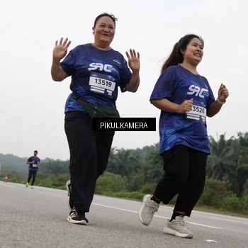 Runner Photo 7506524