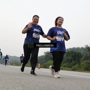 Runner Photo 7506525