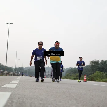 Runner Photo 7506534
